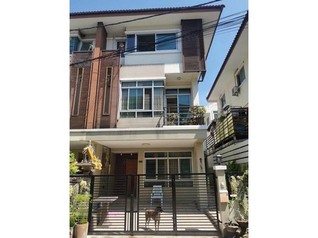 ขายทาวน์โฮม 3 ชั้น ม.จามจุรีพาร์ค สุขาภิบาล 5