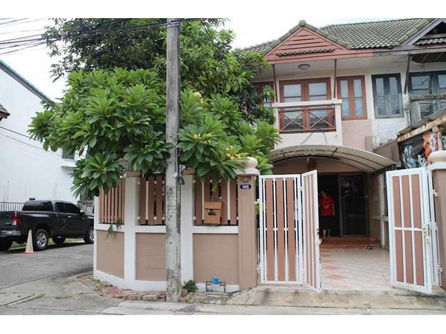 ขายบ้านด่วน ม.ดิเอ็มเมอรัลด์พาร์ค ซ. เรวดี 61