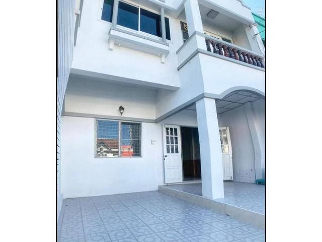 LV 50201 ให้เช่า Townhouse รามคำแหง 154