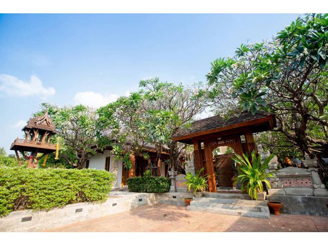 บ้านนวลจันทร์ เลียบด่วนเอกมัยรามอินทรา