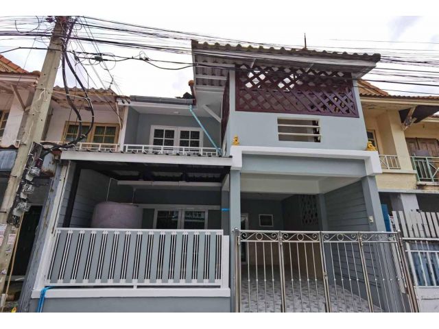 ขายทาวเฮ้าส์ 2 ชั้น หมู่บ้านพฤกษา 9