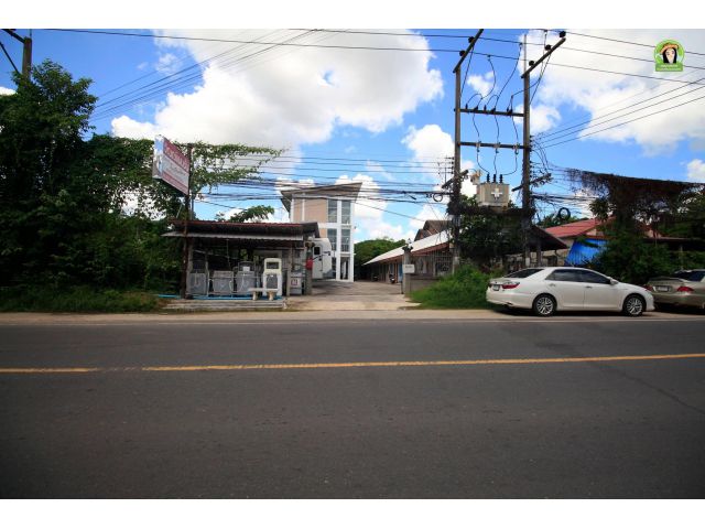 หอพักจิณณ์แมนชั่น ทำเลดีติดถนนคลังอาวุธ/ขามใหญ่