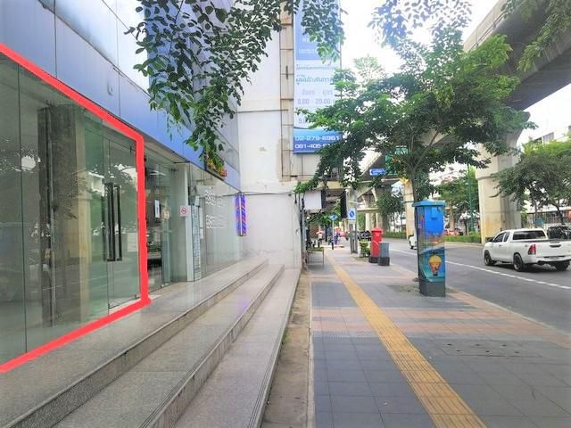 ให้เช่าโชว์รูม ย่านอารีย์ พื้นที่ใช้สอย 75 ตรม.
