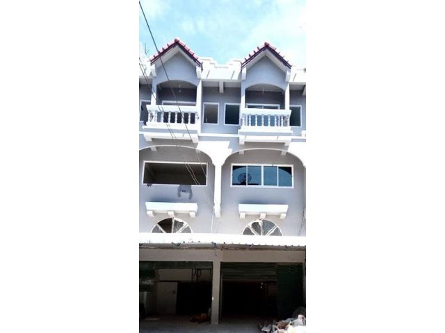 เสรีไทย!ขาย-ให้เช่า เปิดซิง!3.5ชั้น 20ตรว.มีนบุรี