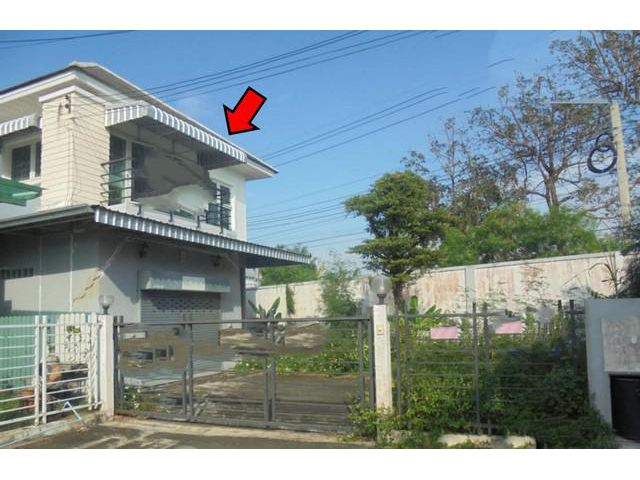 ขายบ้านแฝด :     หมู่บ้านรัชชา 5  นนทบุรี