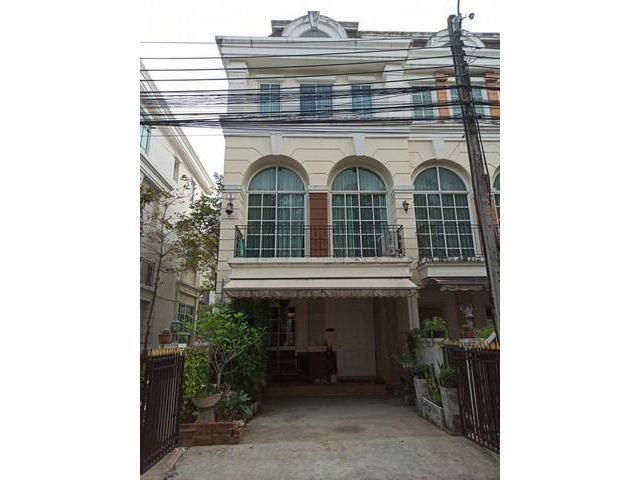 PK31 ขาย บ้าน ทาวน์โฮม 3 ชั้น พลัสซิตี้ พาร์ค เอกมัย-รามอินทรา ซอยนวลจันทร์32 บ้านหลังมุม