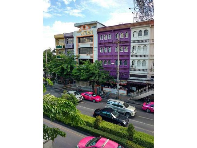 ให้เช่าอาคารพานิชย์ 6 ชั้น 2คูหา ติดถนนลาดพร้าว