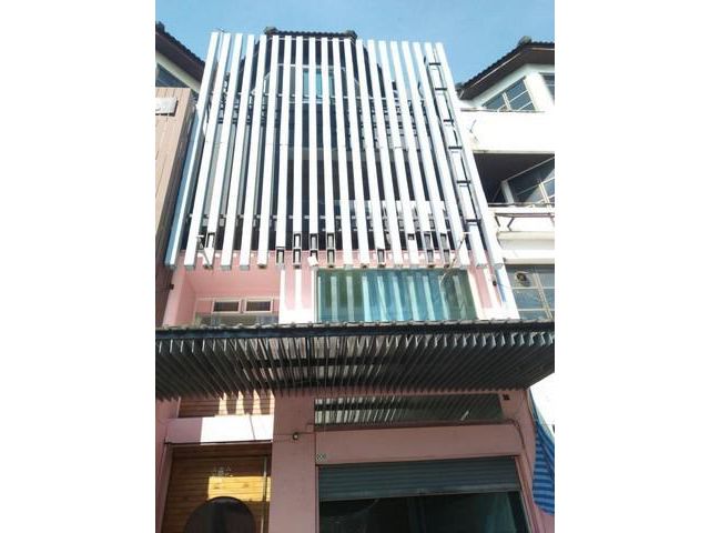 ให้เช่าอาคารพาณิชย์ 5 ชั้นย่านทาวน์อินทาวน์