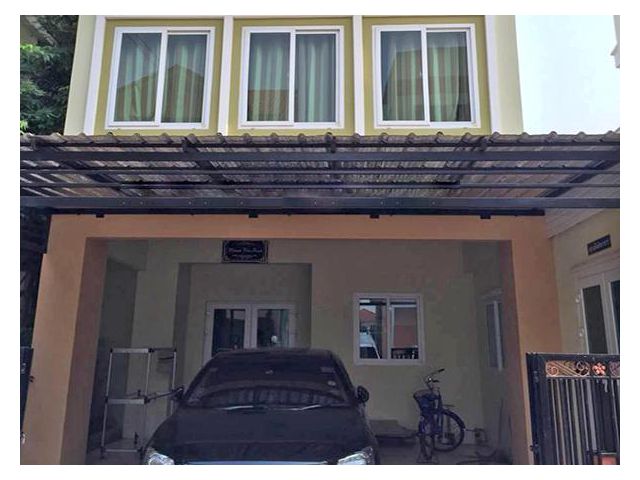 ขายทาวน์โฮมหมู่บ้าน ลภาวัน 17(AOL-F82-2109004707)