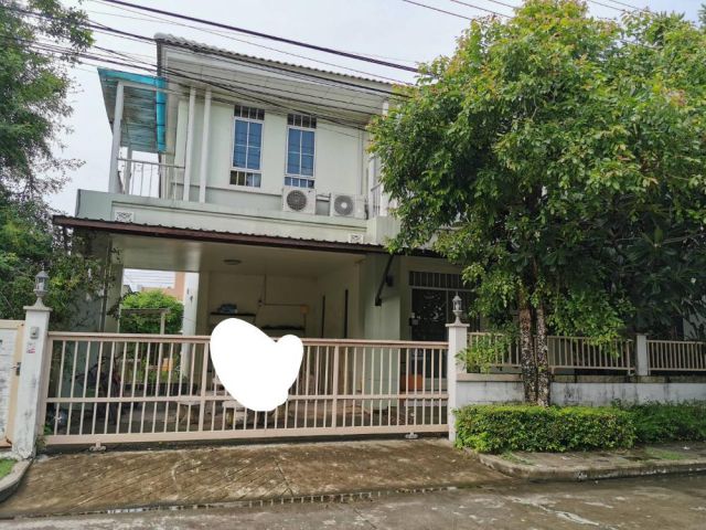 THA800 ให้เช่าบ้านเดี่ยว 2 ชั้น พท. 60 ตร.วา หมู่บ้านสิมิลัน รีฟ ลาดกระบัง พัฒนาชนบท 4 เฟอร์ครบ