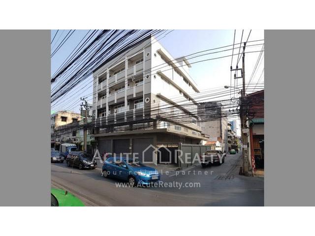 ให้เช่าอาคารสำนักงาน โชว์รูม โฮสเทล ถนนเจริญราษฎร์