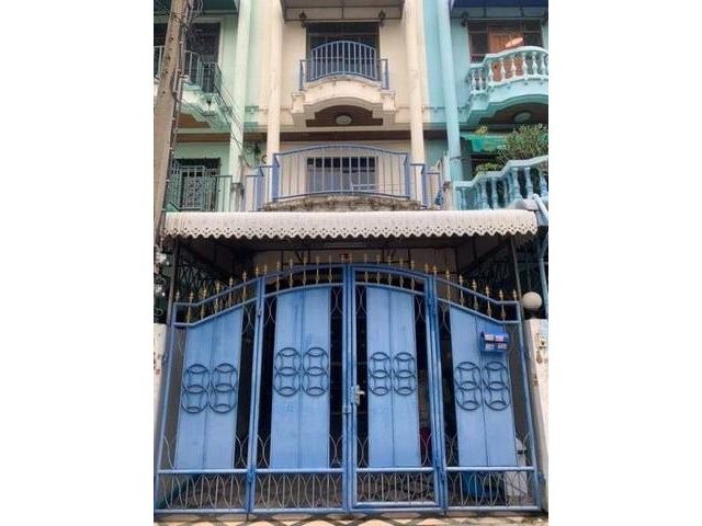 ขายบ้าน ประชาอุทิศ ใกล้ตลาดราษฎร์บูรณะ 400 เมตร