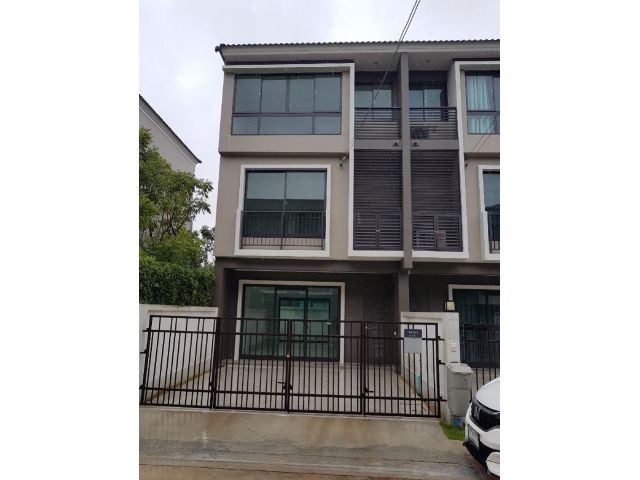 THA117 ให้เช่า ทาวน์โฮม 3 ชั้น Supalai Urbana แจ้งวัฒนะ