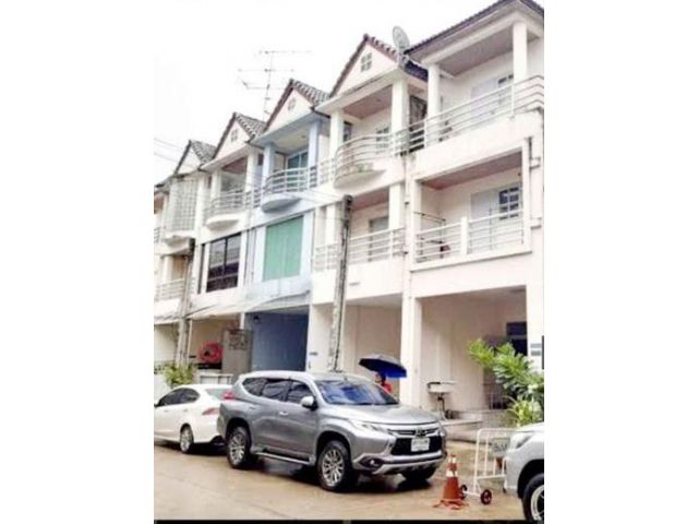 ทาวน์โฮม 3ชั้น หมู่บ้านทาวน์อินทาวน์ ลาดพร้าว 94 ให้เช่า