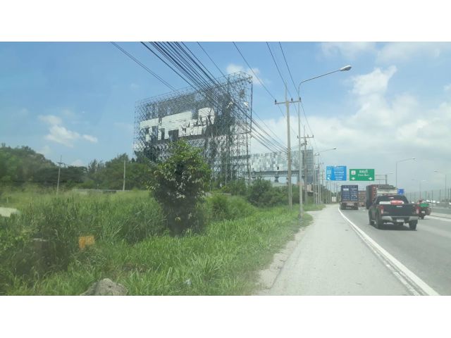 ที่ดิน 7 ไร่ 3 งาน ติดมอเตอร์เวย์ ใกล้ถนนข้าวหลาม