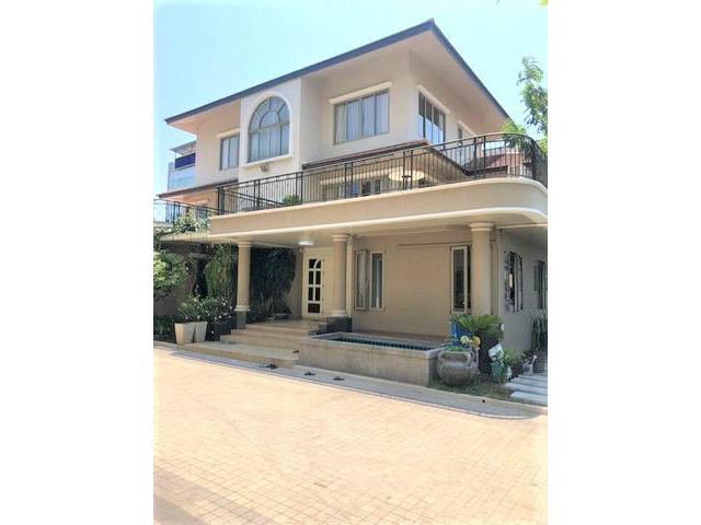 ขาย บ้านเดี่ยว 3ชั้น พร้อมตึกออฟฟิศ  ลาดพร้าว 71
