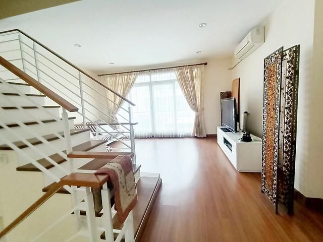 ขาย บ้านกลางเมือง เออร์บาเนี่ยน ศรีนครินทร์ 28 ตร.ว. ทาวน์โฮม 3 ชั้น บ้านเปล่า ไม่เคยเข้าอยู่ หลังมุม
