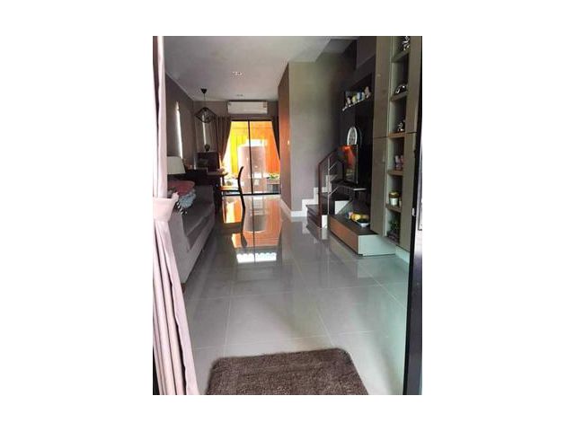 L713 ให้เช่าหรือขาย Townhome 3 ชั้นหลังมุม The Symphony นวมินทร์ 163 /นวลจันทร์ 36 พร้อมอยู่ ราคาเช่า 25,000 บาท/เดือน ร