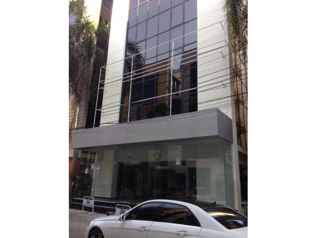 WR130 :: ให้เช่า อาคารสำนักงาน ลาดพร้าว ซอย 101/3  6ชั้น มีที่จอดรถทำเลดีทำเลทองเหมาะกับทำออฟฟิศสำนักงาน
