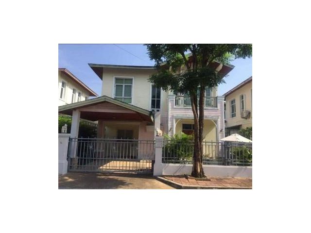 บ้านเดี่ยว 2 ชั้น บ้านปริญสิริ นวลจันทร์