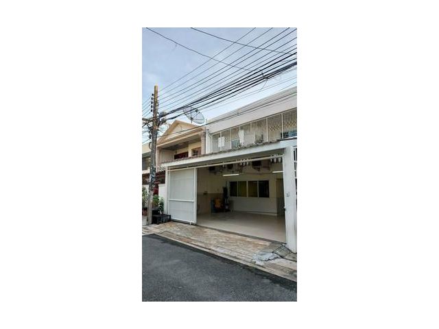ทาวน์โฮม 2 ชั้น ซ.นราธิวาสราชนครินทร์ 24