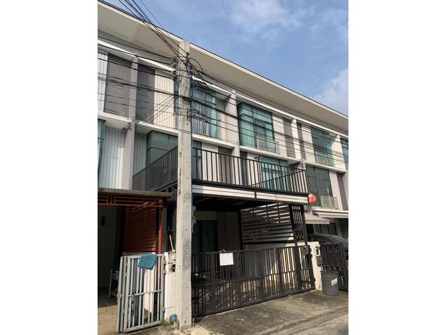 ทาวโฮม หมู่บ้านพฤกษาวิว 76 บางนา เมกะ
