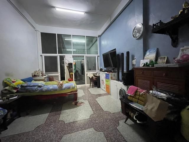 อาคารพาณิชย์ 18 ตร.วา ซ.จำเนียรสุข3