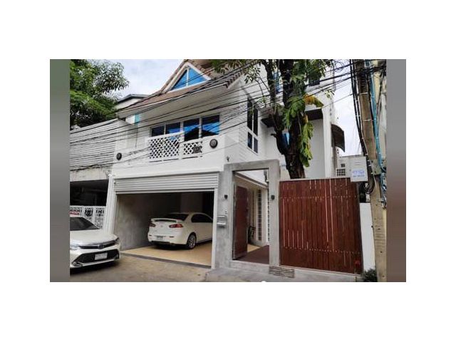 ให้เช่า บ้านแฝด หน้ากว้าง ศูยน์วิจัย เพชรบุรี 4นอน