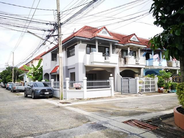 ขายทาวน์เฮ้าส์ 2 ชั้น 36 ตรว. หลังมุม ซอยมิสทีน