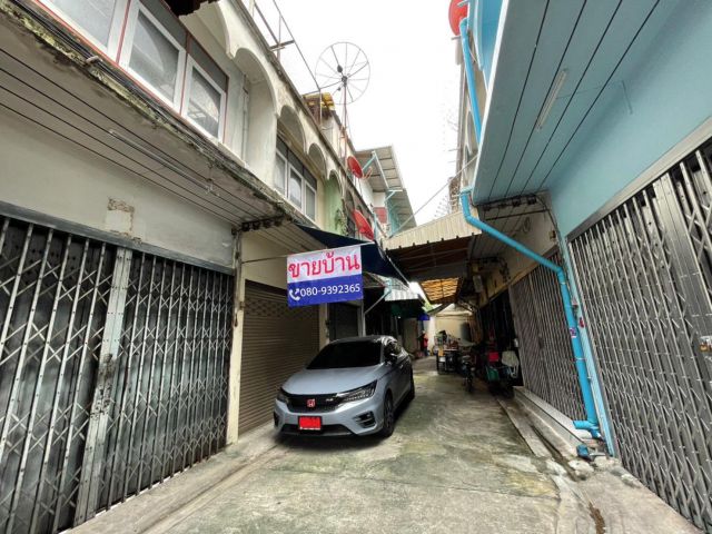 ขายด่วน อาคารพาณิชย์ 12 ตร.วา ซ.จรัญสนิทวงศ์23 บางกอกน้อย กรุงเทพ ใกล้MRT