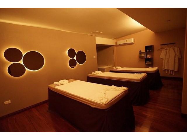 BB065 ขายเช้งร้านสปาหรูมีใบอนุญาต  เอกมัยชอย12
