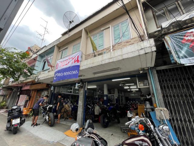 ขายด่วน อาคารพาณิชย์ 24 ตร.วา ซอยจรัญสนิทวงศ์23ใกล้MRT บางกอกน้อย กรุงเทพ