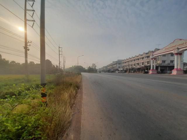 ขายที่ดิน 9 ไร่ ติดถ. เส้นบ้านสร้าง-พนมสารคาม(3076) อ. พนมสารคาม จ. ฉะเชิงเทรา