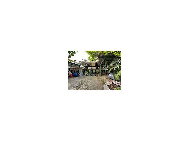 ขายที่ดิน พร้อมบ้านเดี่ยว 9 ห้องนอน เหมาะทำรีโนเวท สุขุมวิท 71 Land for sale with a detached house  9 bedrooms