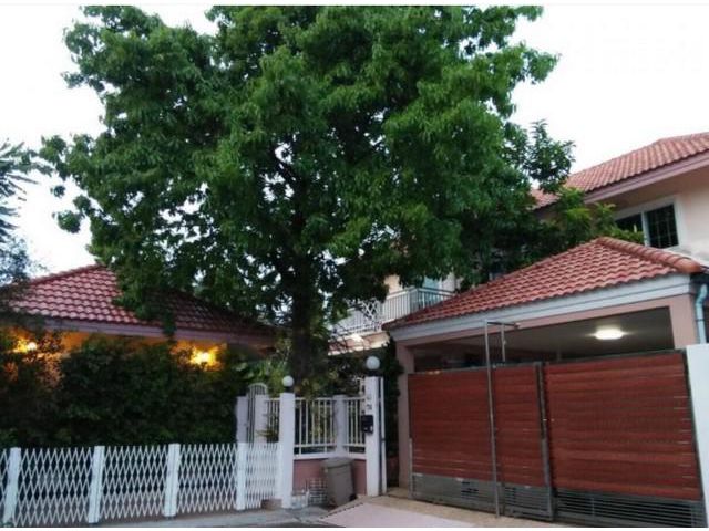 ให้เช่าบ้านเดี่ยว 2 ชั้นบ้านอุ่นรัก ลาดพร้าว64