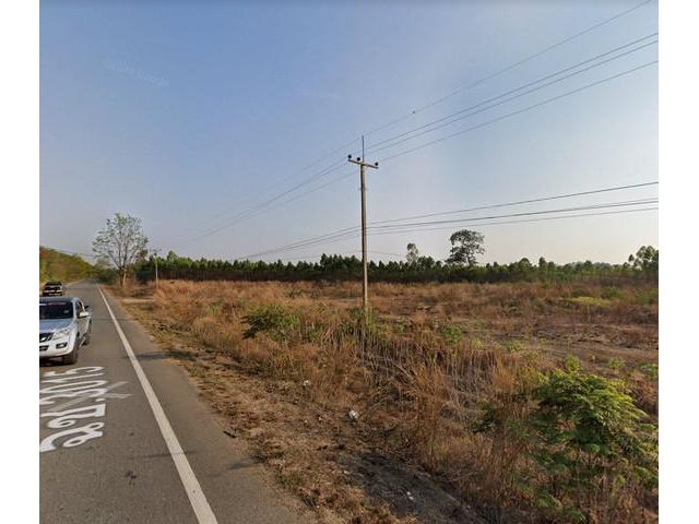 ขายที่ดินแปลงยาว 4. 5 ไร่ ราคาถูกติดถ. เส้น 3015 ใกล้นิคมเกตเวย์ - 9 กม. จ. ฉะเชิงเทรา