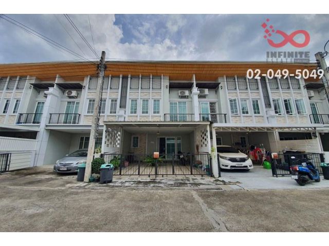 ขายทาวน์โฮม 2 ชั้น หมู่บ้าน โกลเด้น ทาวน์ ลาดพร้าว - เกษตรนวมินทร์ ซอยนวมินทร์ 42 ถนนนวมินทร์
