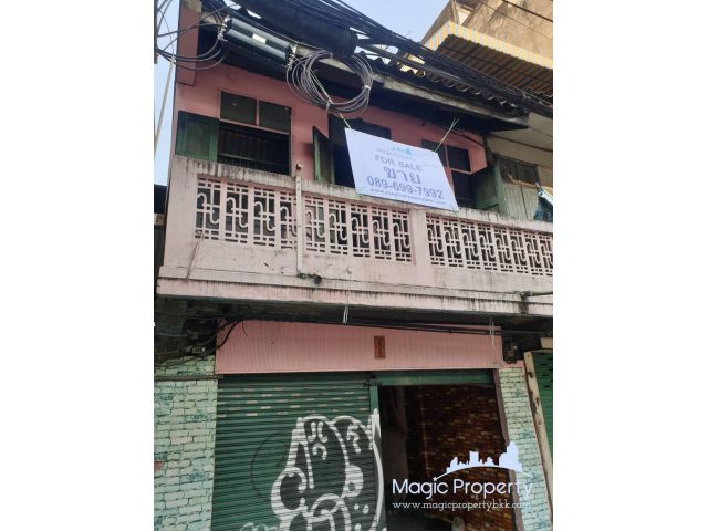 ให้เช่า ตึกแถว/อาคารพาณิชย์ ตั้งอยู่บนถนนสุขุมวิท, แขวงพระโขนง เขตวัฒนา, กทม.