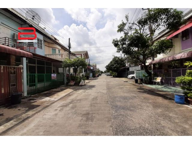 ทาวน์เฮาส์ 2 ชั้น โครงการ ภาวรินทร์ เนื้อที่ 23 ตรว. มี 3 ห้องนอน 3 ห้องน้ำ ถนนรามอินทรา เขตมีนบุรี