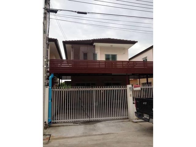 บ้านเดี่ยว เดอะริช ติดถนนคุ้มเกล้า ถนนเจ้าคุณทหาร