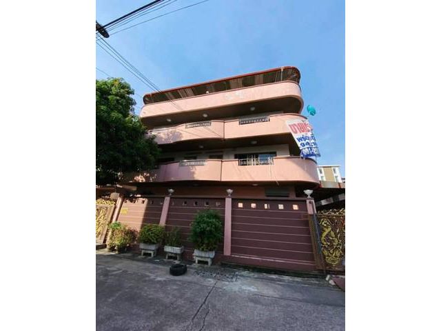 ขายบ้านเดี่ยว ทำเลทอง ถ.รัชดาภิเษก ซ.3 แยก4