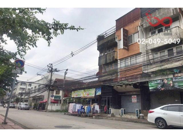 ขายอาคารพาณิชย์ 4.5 ชั้น พร้อมธุรกิจร้านนวดสปา ซอยงามวงศ์วาน 43 ซอยชินเขต 1 ถนนงามวงศ์วาน