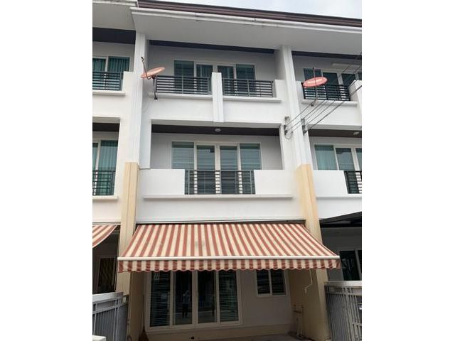 ขายทาวน์โฮม 3 ชั้น บ้านกลางเมือง S-Sense พระราม 9