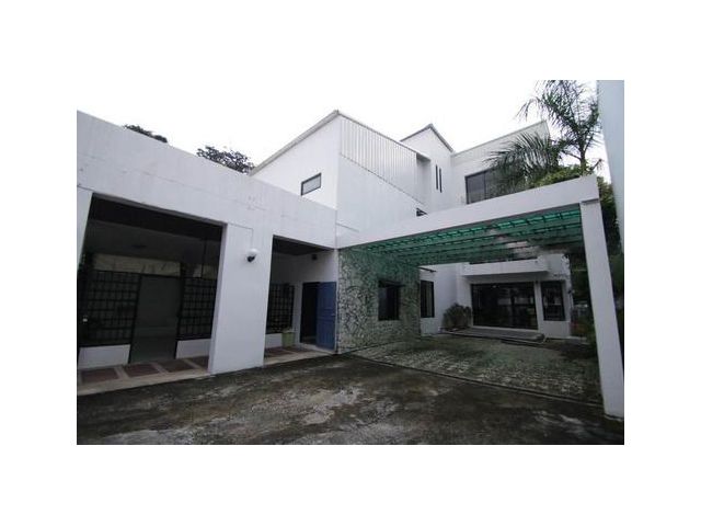 ให้เช่า บ้าน 2ชั้น เอกมัย สุขุมวิท 4ห้องนอน