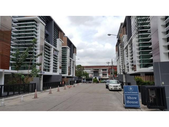 ให้เช่าอาคารสำนักงาน 5ชั้น ลาดพร้าว 101