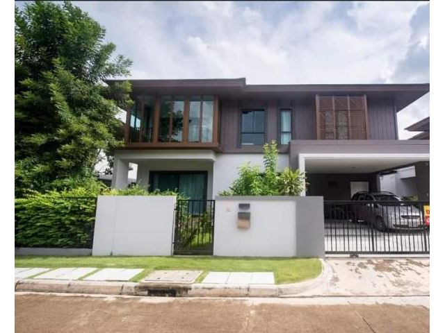 ขายด่วนบ้านสวยหมู่บ้าน บุราสิริ พัฒนาการ  ถนนพัฒนาการ ถนนสุขุมวิท77