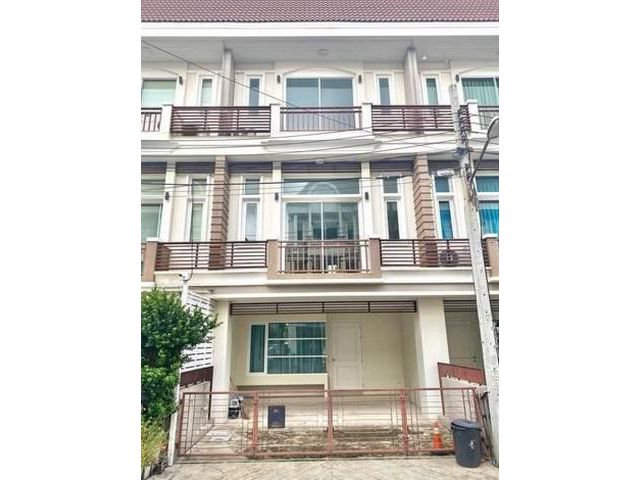 ให้เช่า ทาวน์โฮม 3ชั้น พรีเมี่ยมเพลส5 รามอินทรา
