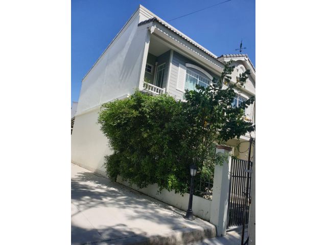 ขายให้เช่าทาวน์เฮ้า วิลเลจจิโอ บางนา