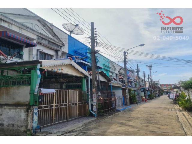 ขายทาวน์เฮ้าส์ 2 ชั้น หมู่บ้านชลธี ถนนเลียบคลองสอง ซอยเลียบคลองสอง 3 ใกล้ถนนวงแหวนรอบนอกฝั่งตะวันออก