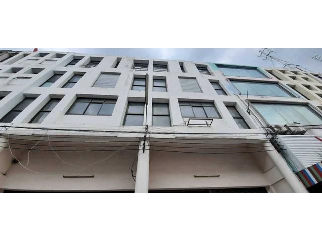 ให้เช่าอาคารพาณิชย์ 4ชั้น 2คูหา ถนนสุวินทวงศ์